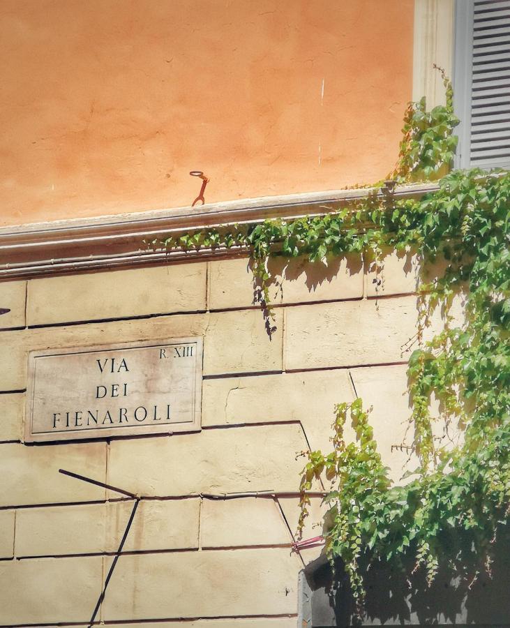 Trastevere Glasshouse Rome Bagian luar foto