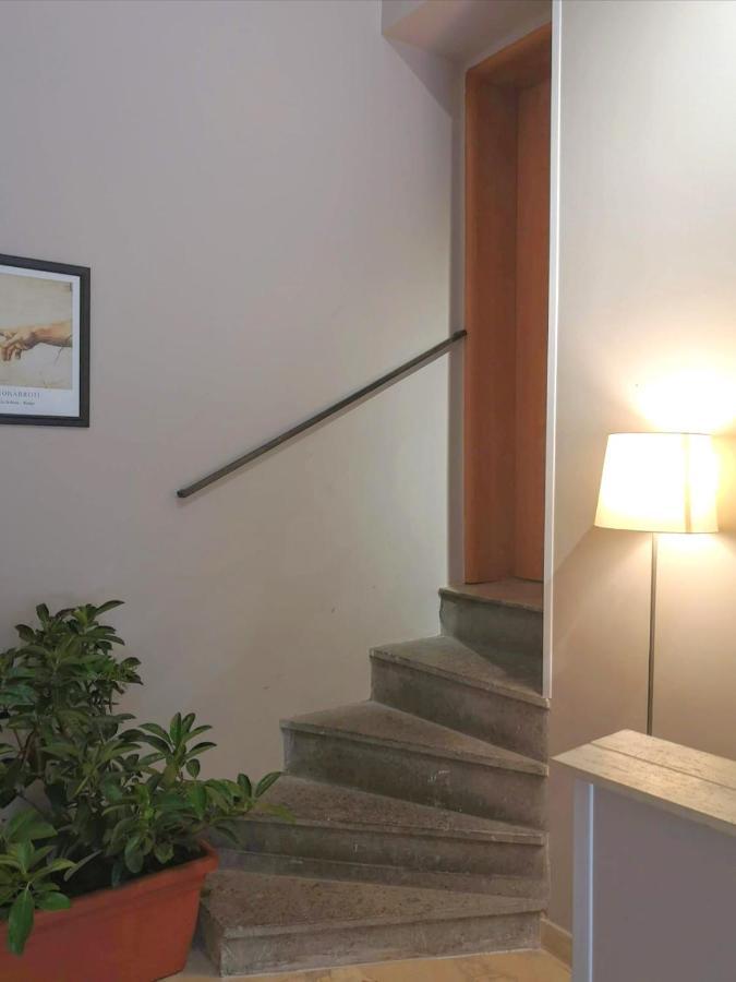 Trastevere Glasshouse Rome Bagian luar foto